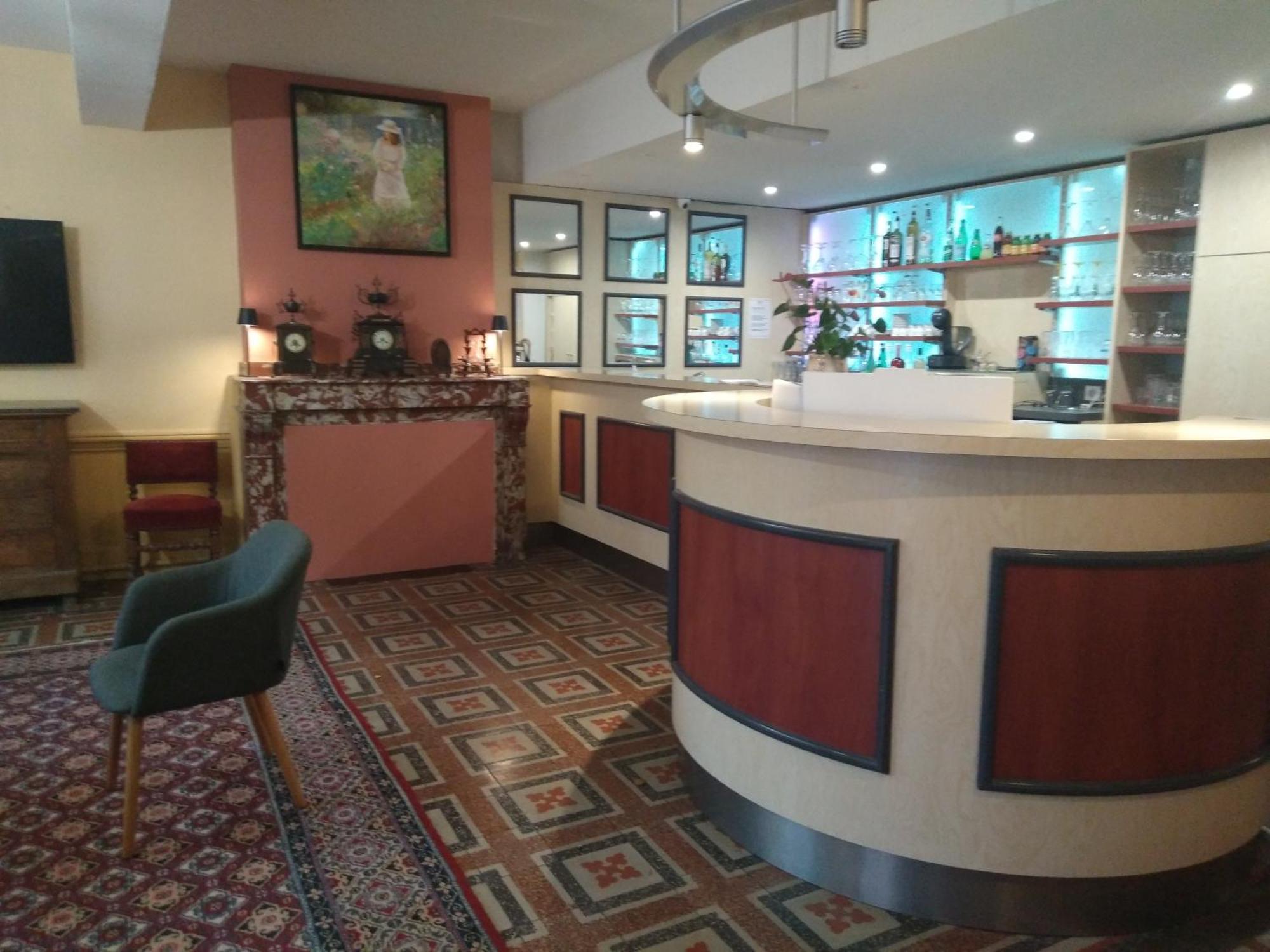 Hotel Le Normandy Beaumont-de-Lomagne ภายนอก รูปภาพ