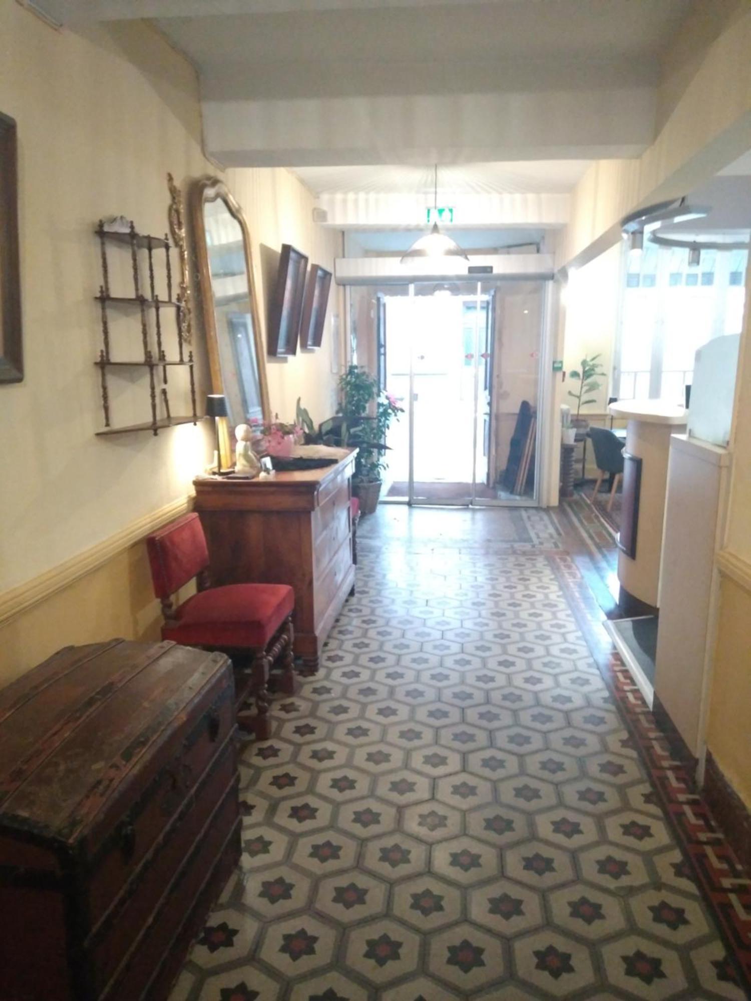 Hotel Le Normandy Beaumont-de-Lomagne ภายนอก รูปภาพ