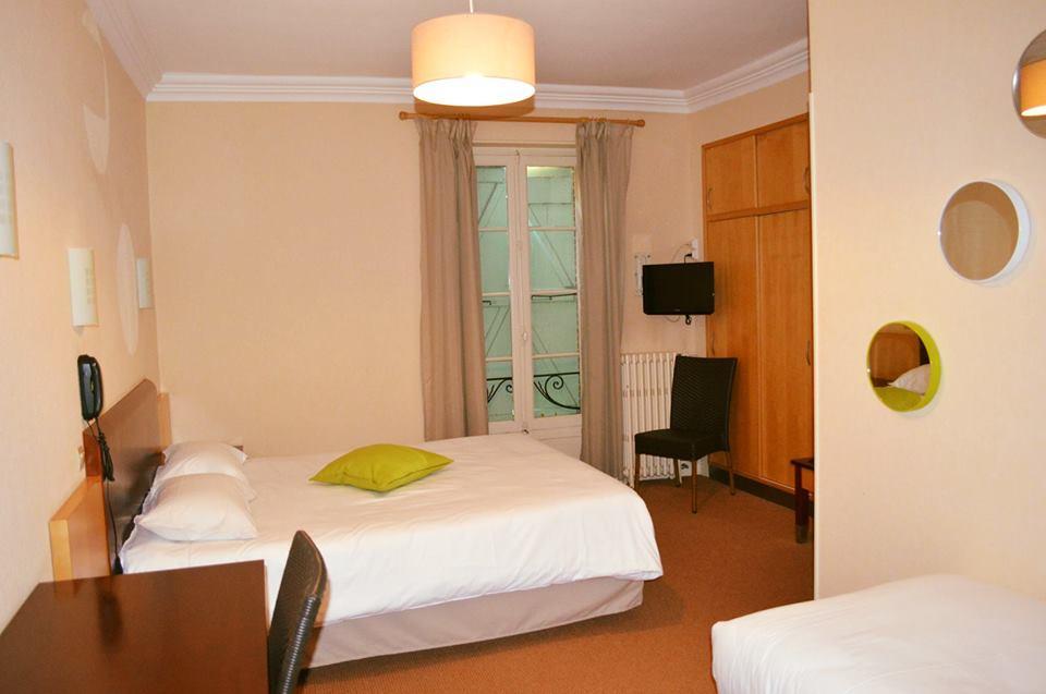 Hotel Le Normandy Beaumont-de-Lomagne ภายนอก รูปภาพ